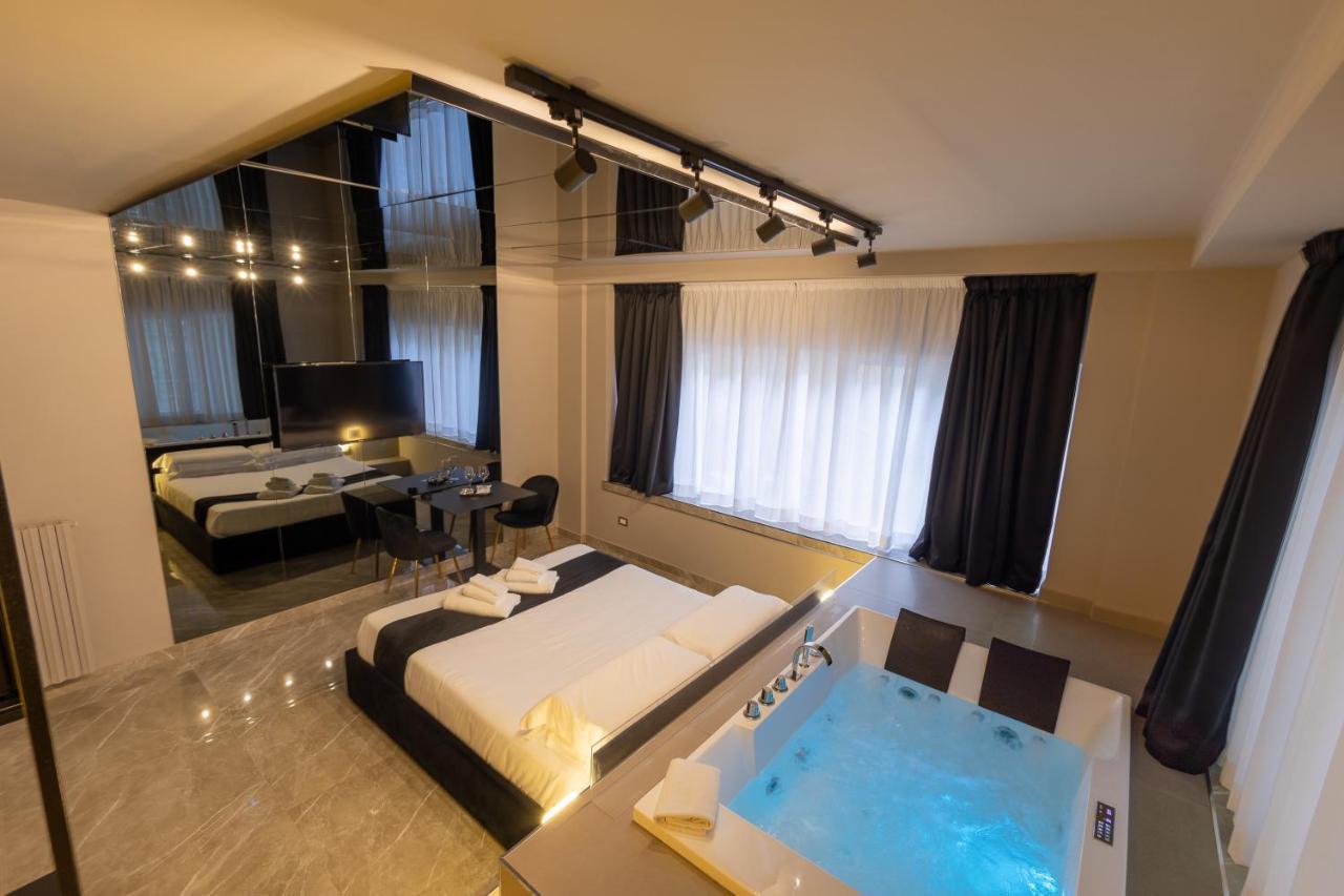 Maximum Exclusive Suite & Spa Палермо Экстерьер фото